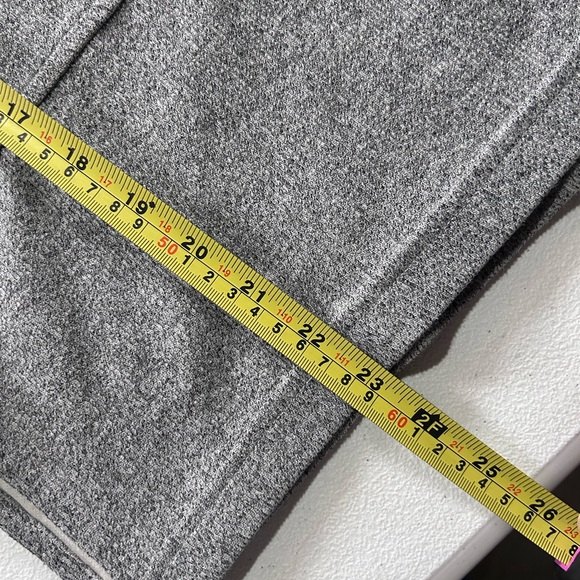 Vintage Sweatshirt - Picture 10 of 10